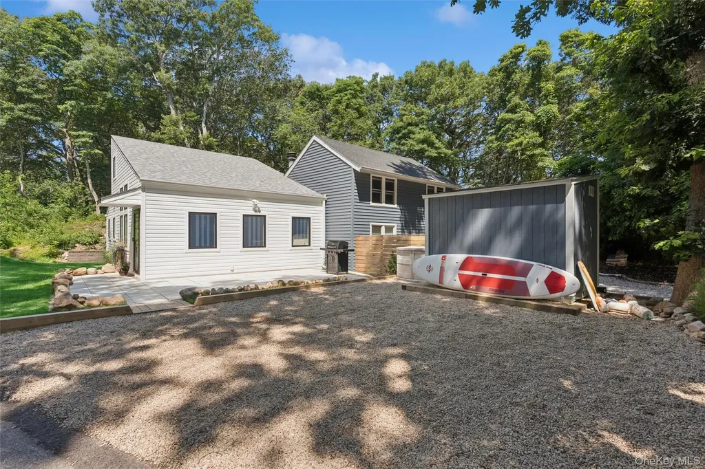 356 Oakleigh Avenue Baiting Hollow NY 11933