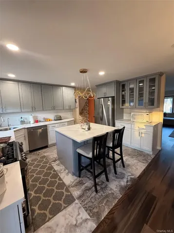 Hicksville NY 11801