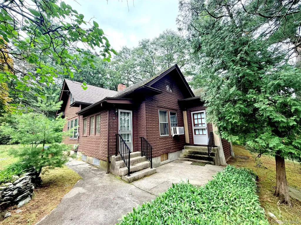 16 Grove Road White Plains NY 10603
