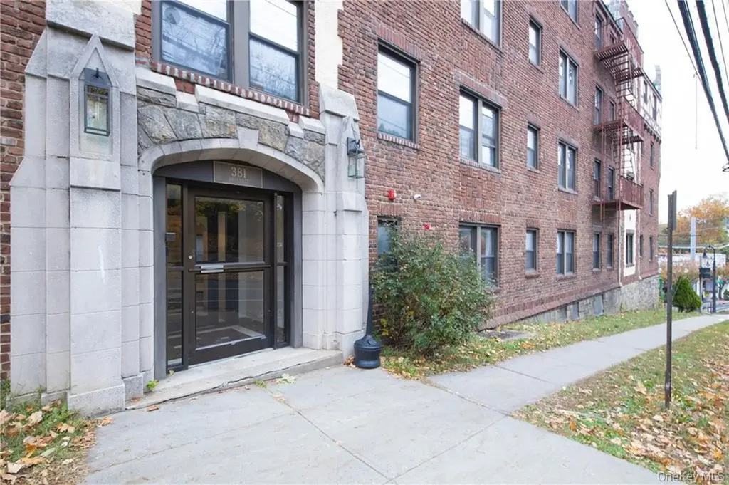 381 Broadway Dobbs Ferry NY 10522