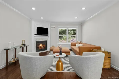 10 Woodland Court S Bedford NY 10506