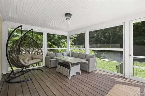 10 Woodland Court S Bedford NY 10506