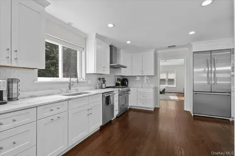 10 Woodland Court S Bedford NY 10506