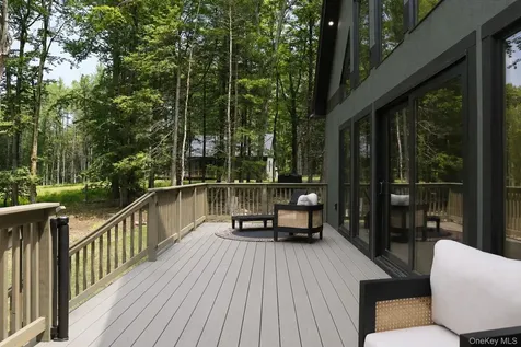 301 Reyer Road Narrowsburg NY 12764