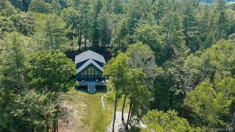 301 Reyer Road Narrowsburg NY 12764