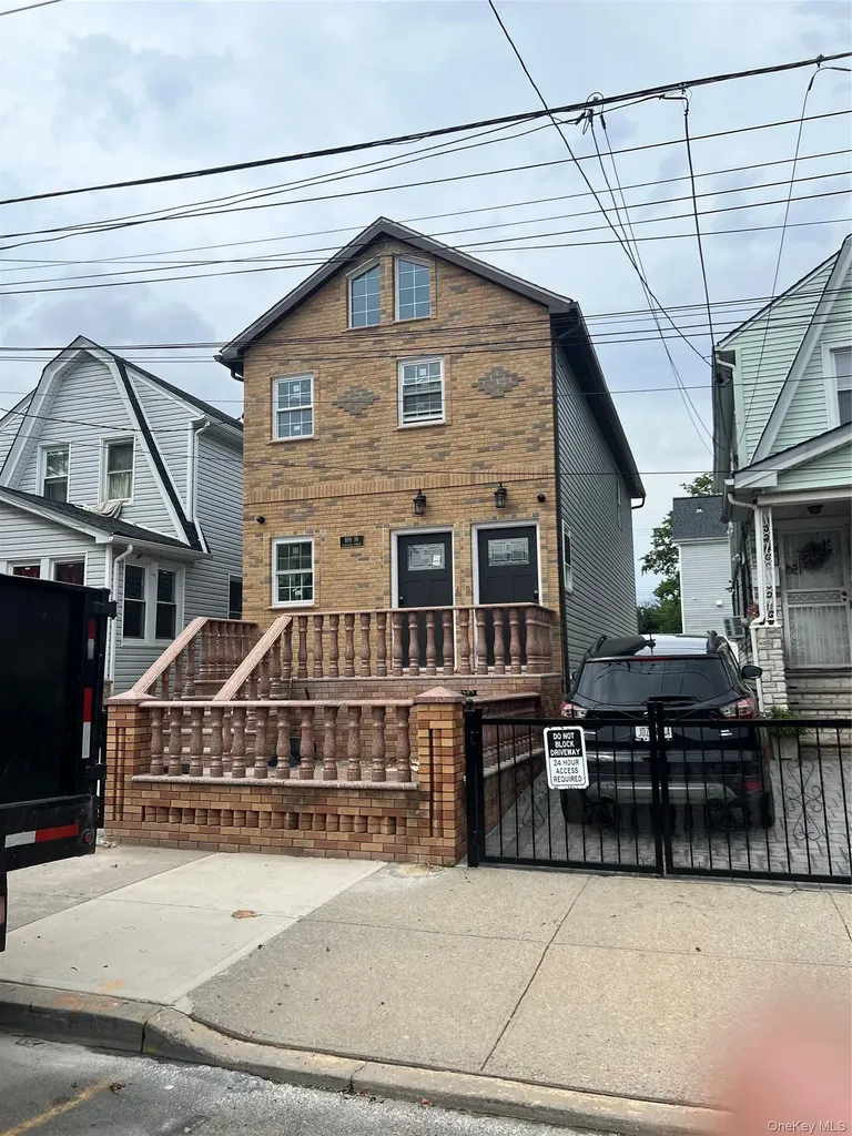 10919 Pinegrove Street Jamaica NY 11435