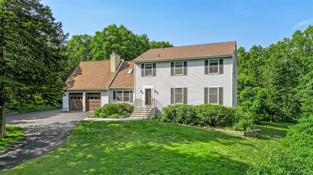 185 Rombout Road Pleasant Valley NY 12569