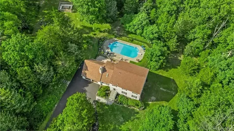 185 Rombout Road Pleasant Valley NY 12569