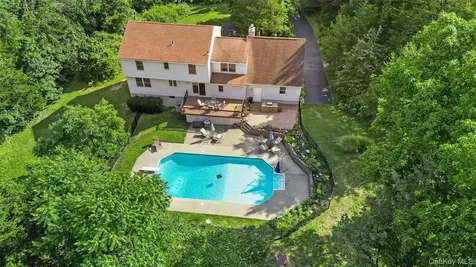 185 Rombout Road Pleasant Valley NY 12569