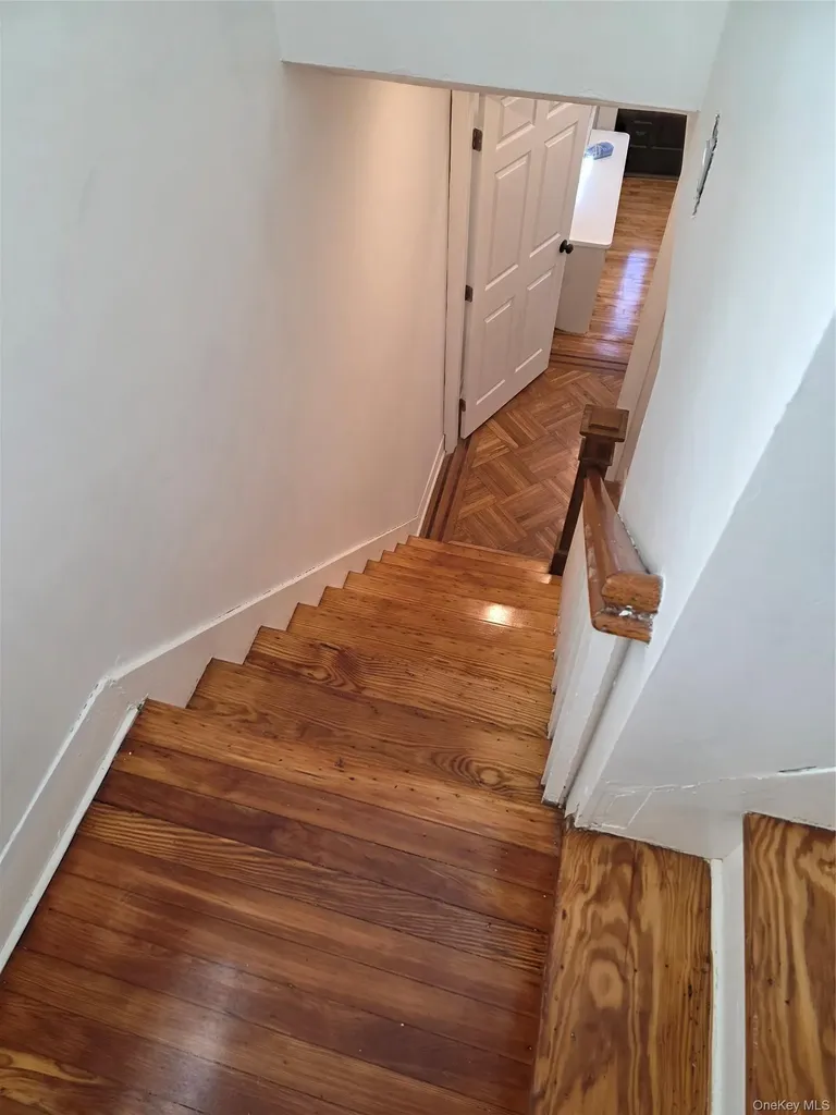 114-36 194 Saint Albans NY 11412