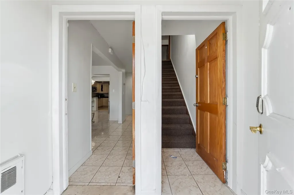109 Wakefield Avenue Yonkers NY 10704