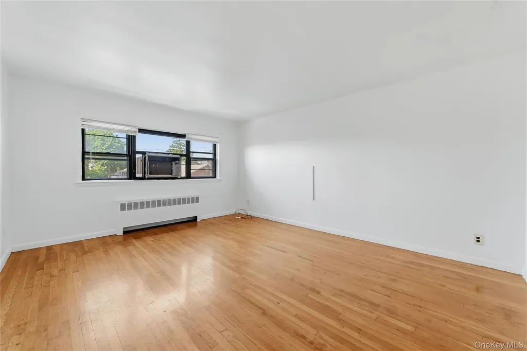109 Wakefield Avenue Yonkers NY 10704