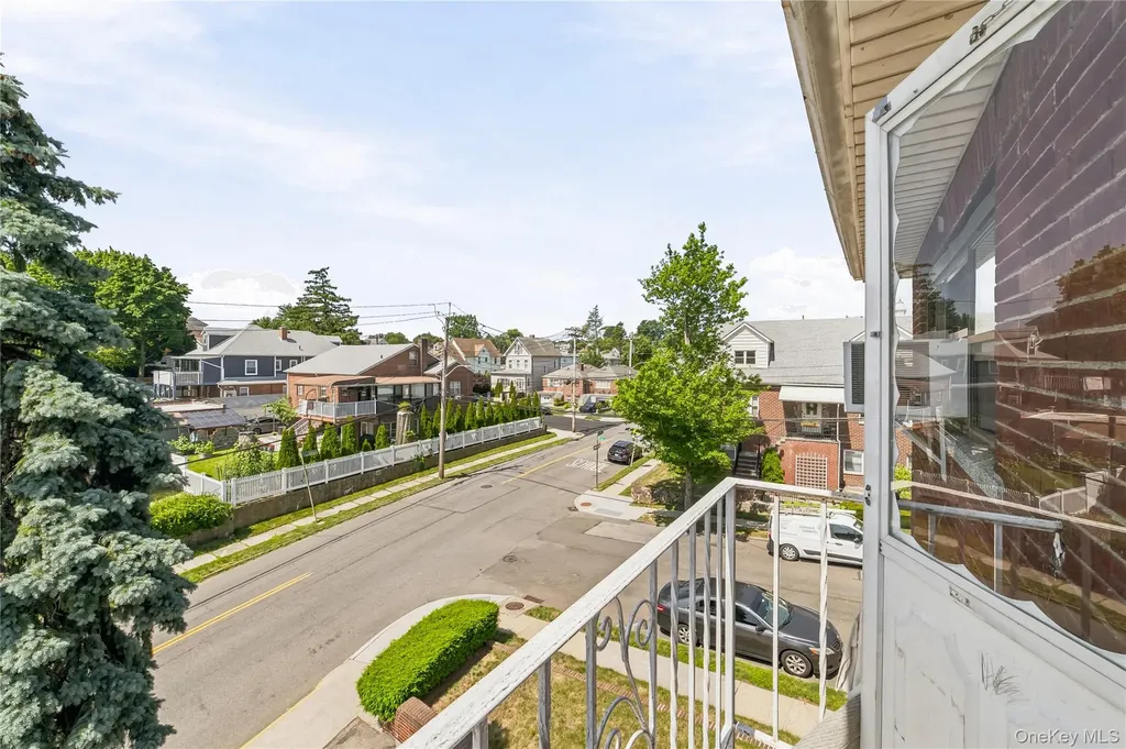 109 Wakefield Avenue Yonkers NY 10704