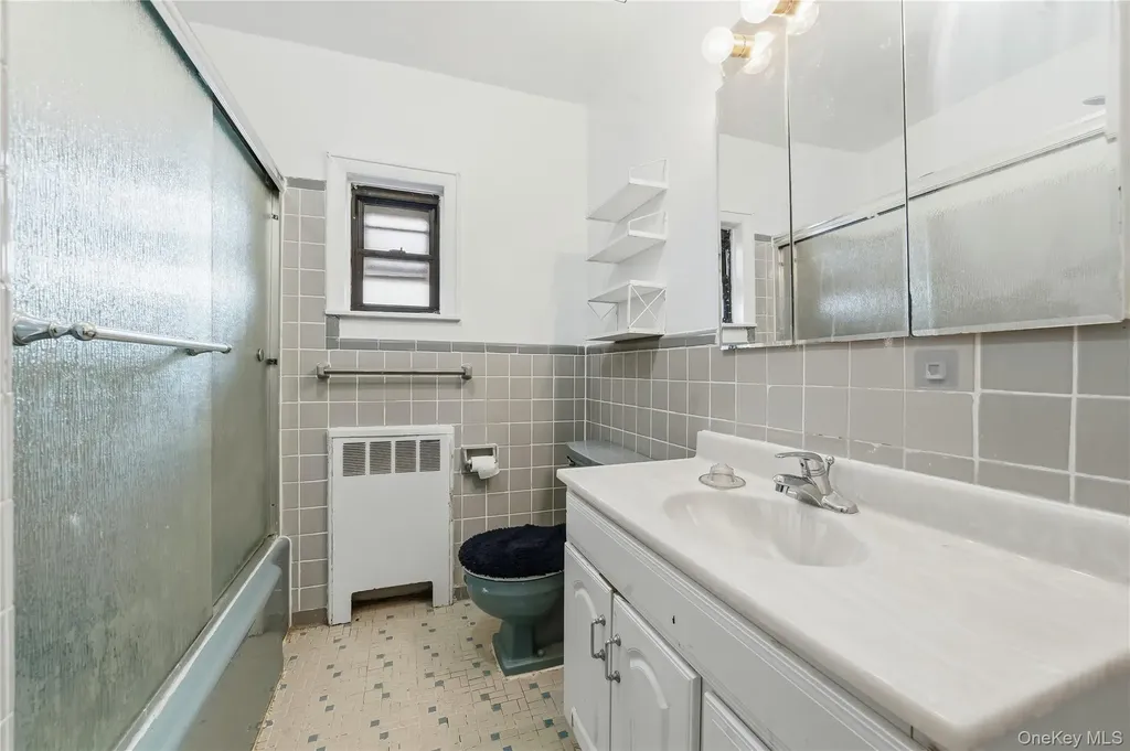 109 Wakefield Avenue Yonkers NY 10704