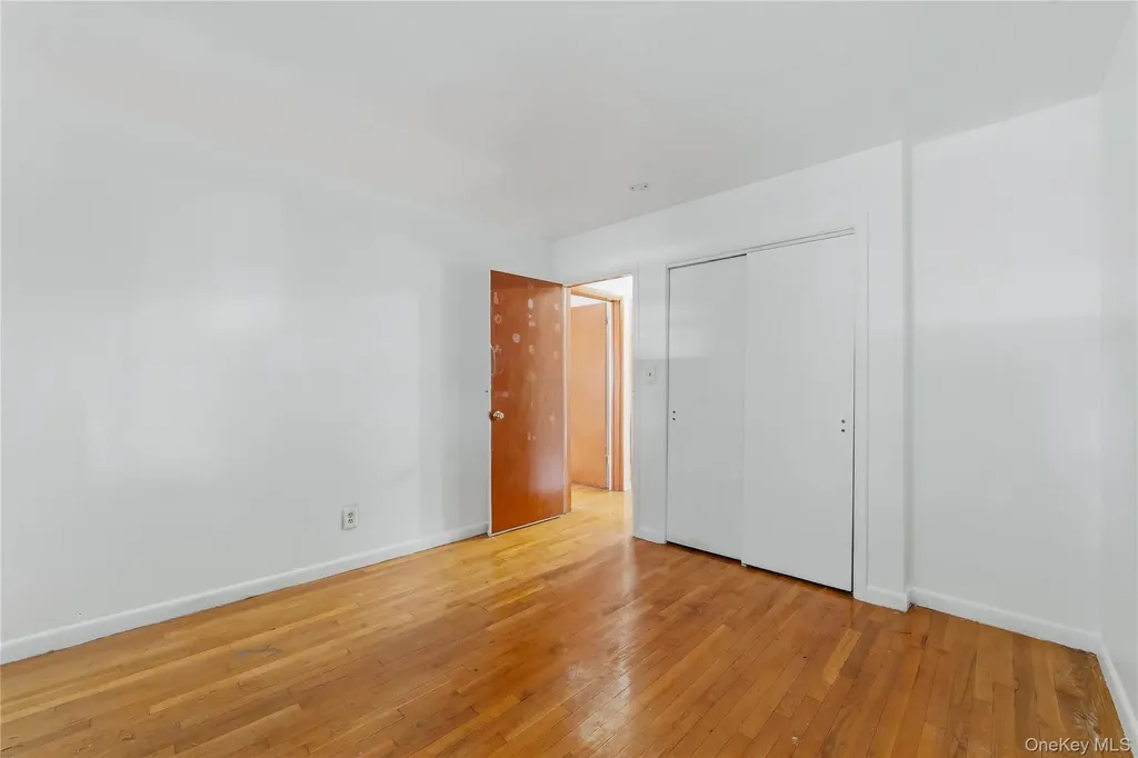 109 Wakefield Avenue Yonkers NY 10704