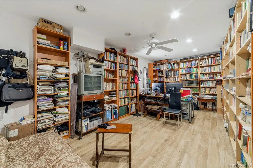 109 Wakefield Avenue Yonkers NY 10704