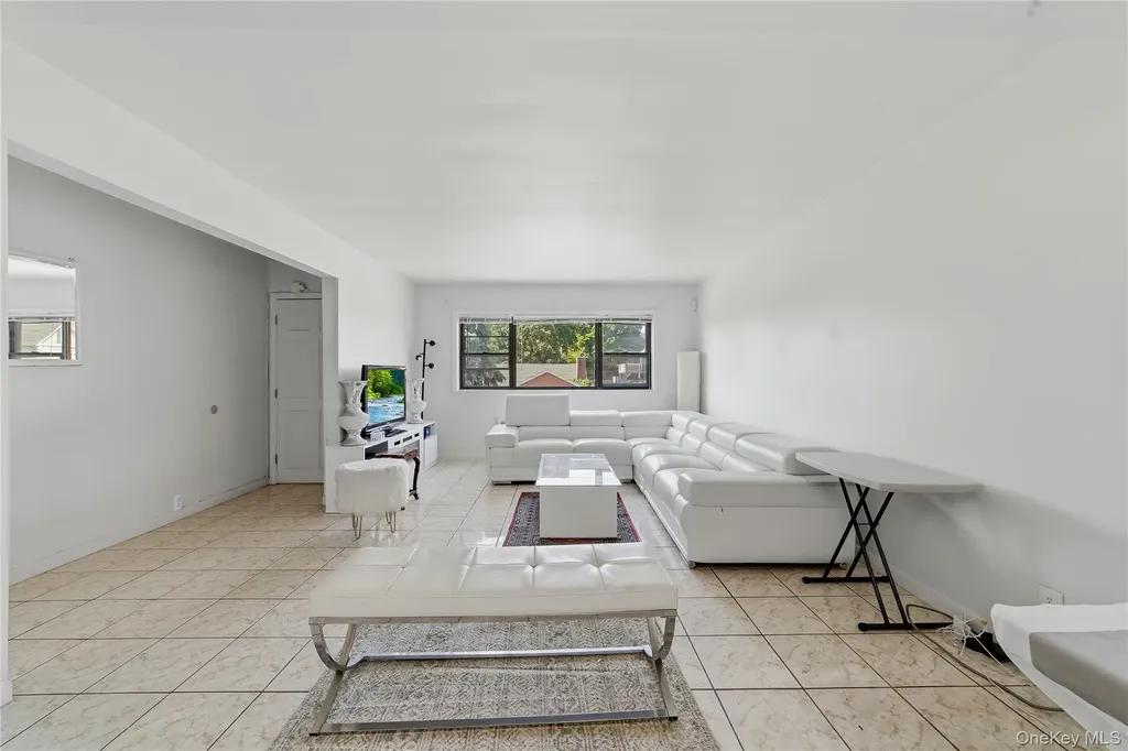 109 Wakefield Avenue Yonkers NY 10704