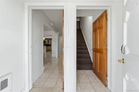 109 Wakefield Avenue Yonkers NY 10704