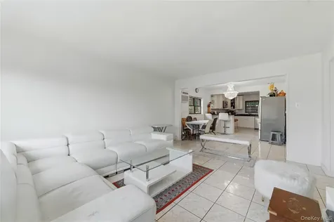 109 Wakefield Avenue Yonkers NY 10704