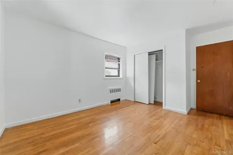 109 Wakefield Avenue Yonkers NY 10704