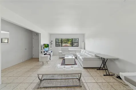 109 Wakefield Avenue Yonkers NY 10704