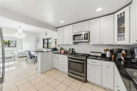 109 Wakefield Avenue Yonkers NY 10704