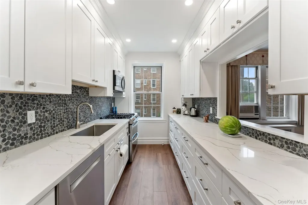 25 Parkview Avenue Bronxville NY 10708