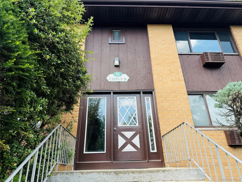 8 E Lawrence Park Drive Piermont NY 10968