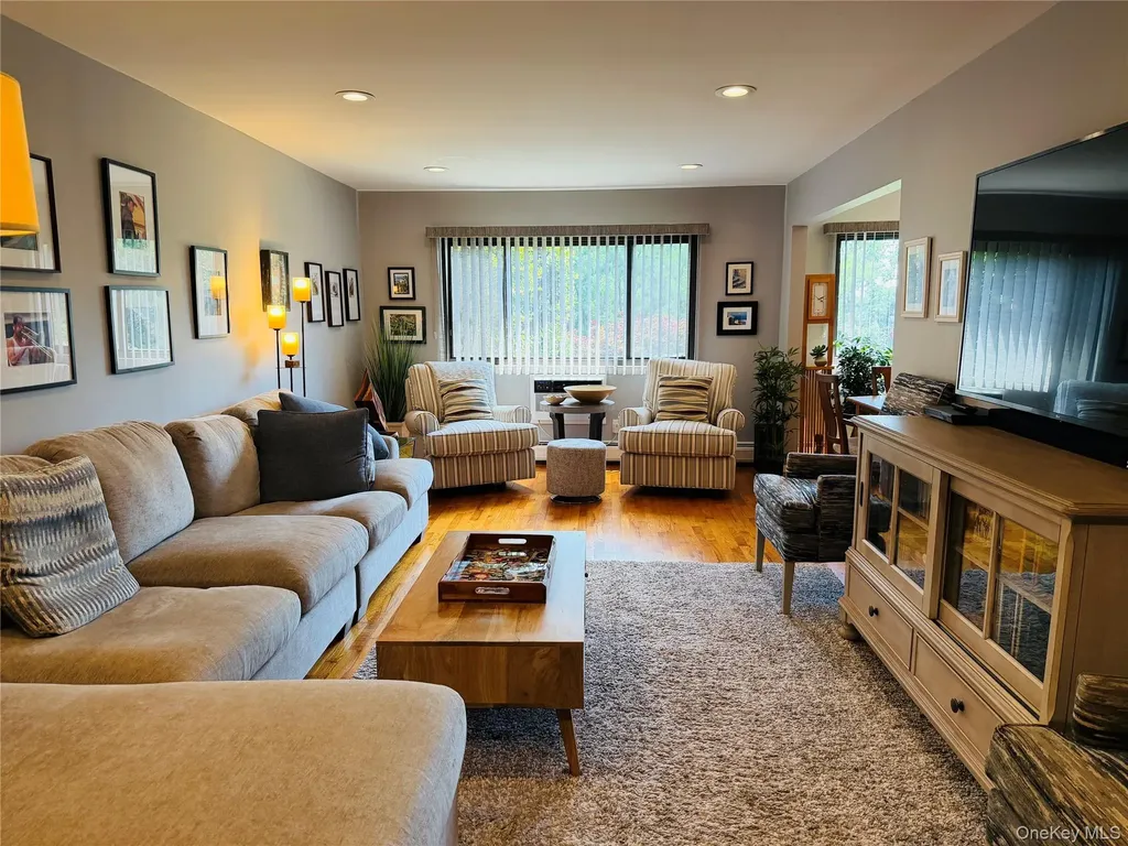 8 E Lawrence Park Drive Piermont NY 10968