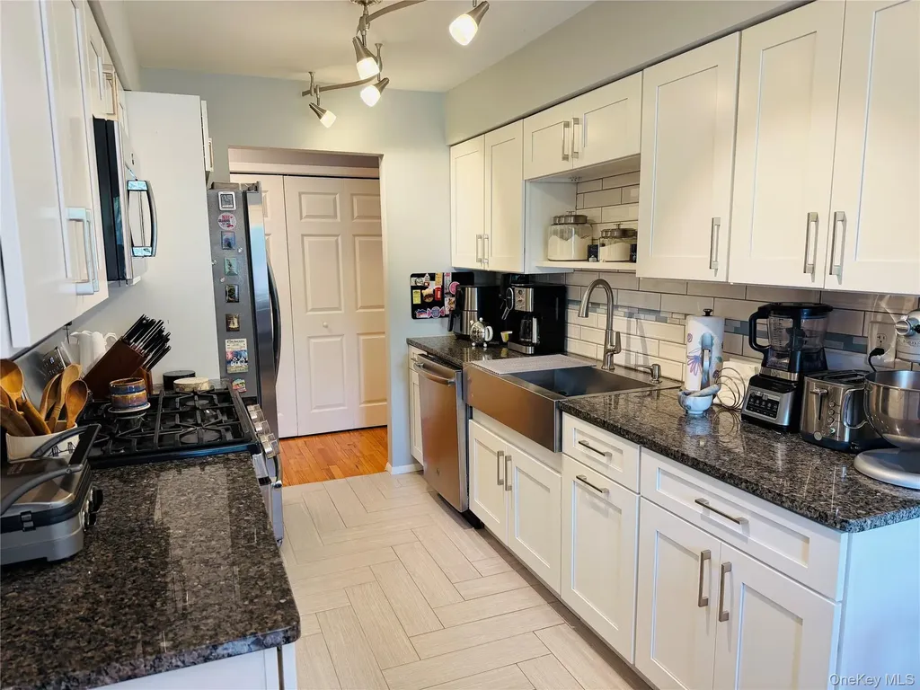 8 E Lawrence Park Drive Piermont NY 10968