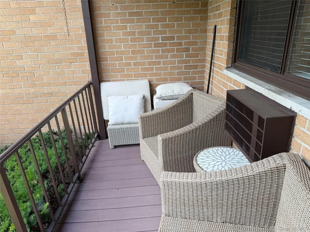 8 E Lawrence Park Drive Piermont NY 10968