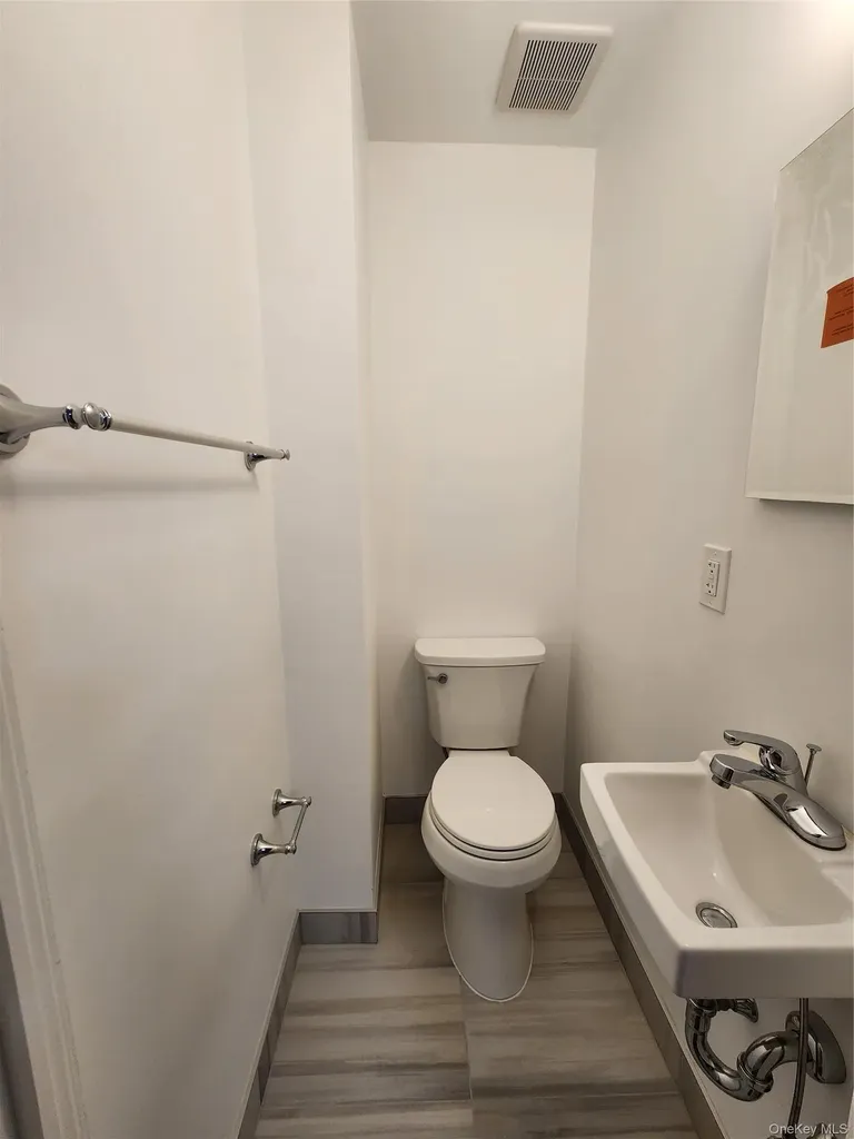 905 E 82nd Street Brooklyn NY 11236