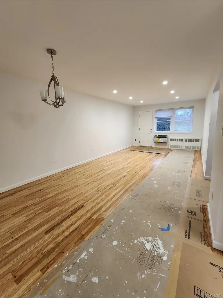 905 E 82nd Street Brooklyn NY 11236