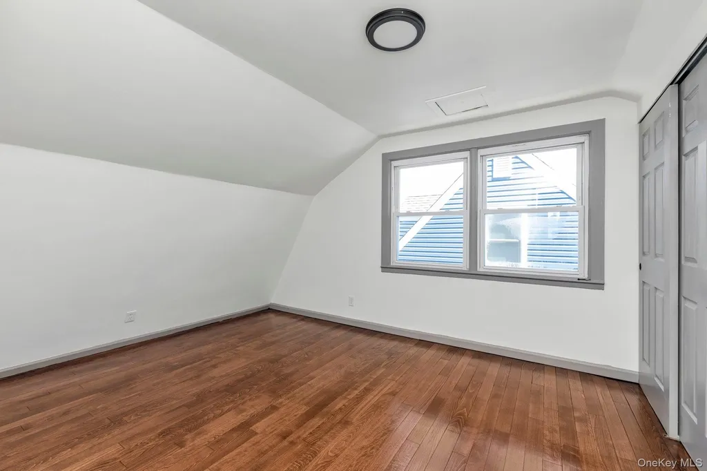 43 Westside Avenue Freeport NY 11520
