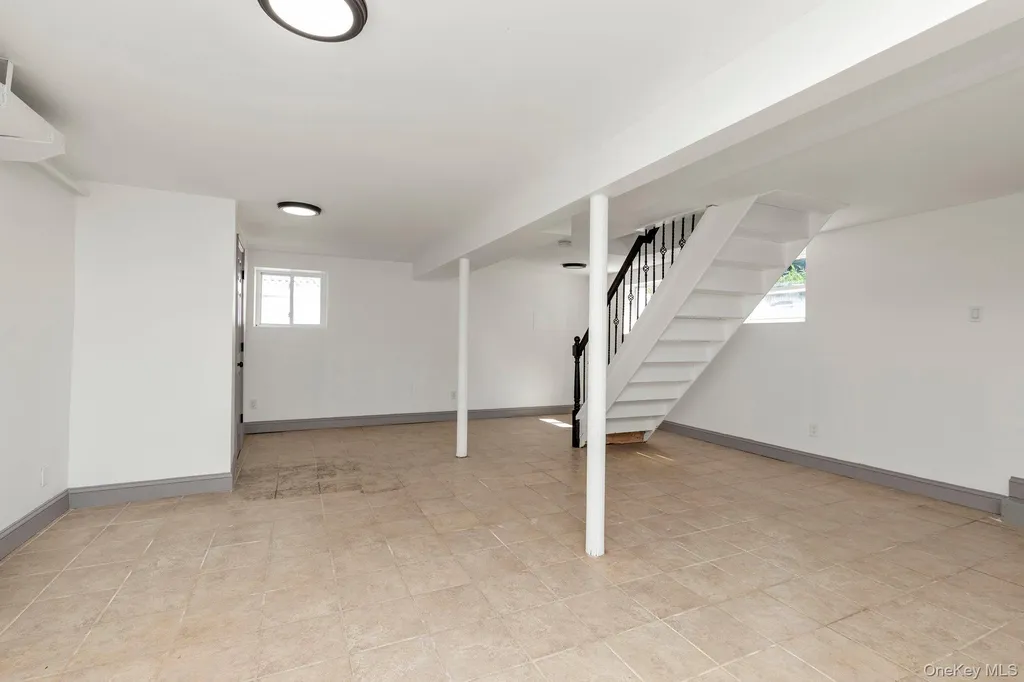 43 Westside Avenue Freeport NY 11520