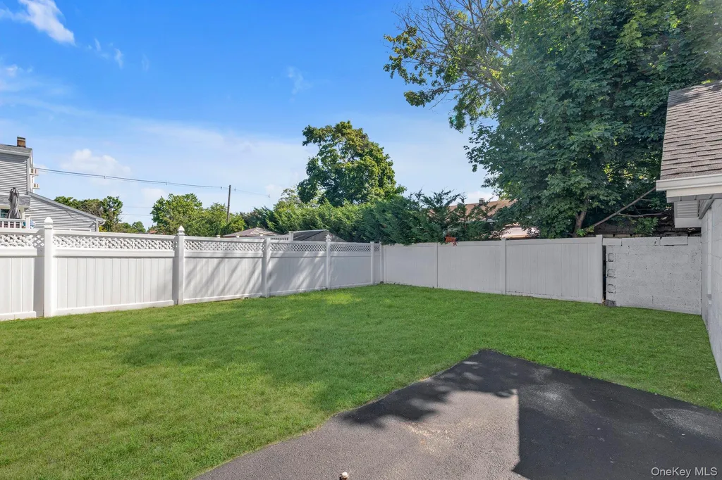 43 Westside Avenue Freeport NY 11520