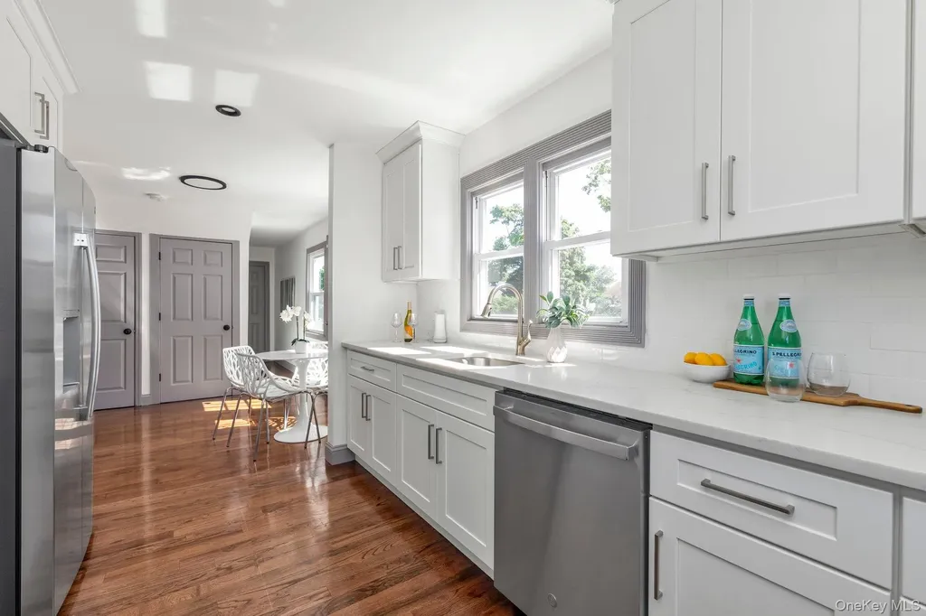 43 Westside Avenue Freeport NY 11520