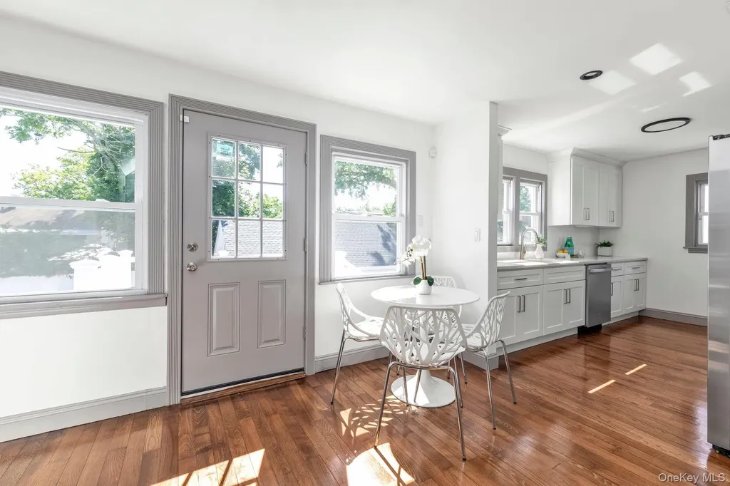 43 Westside Avenue Freeport NY 11520