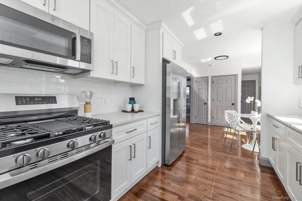 43 Westside Avenue Freeport NY 11520