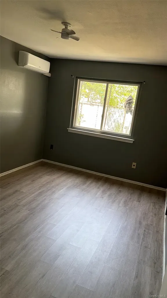 172 Jules Drive Staten Island NY 10314