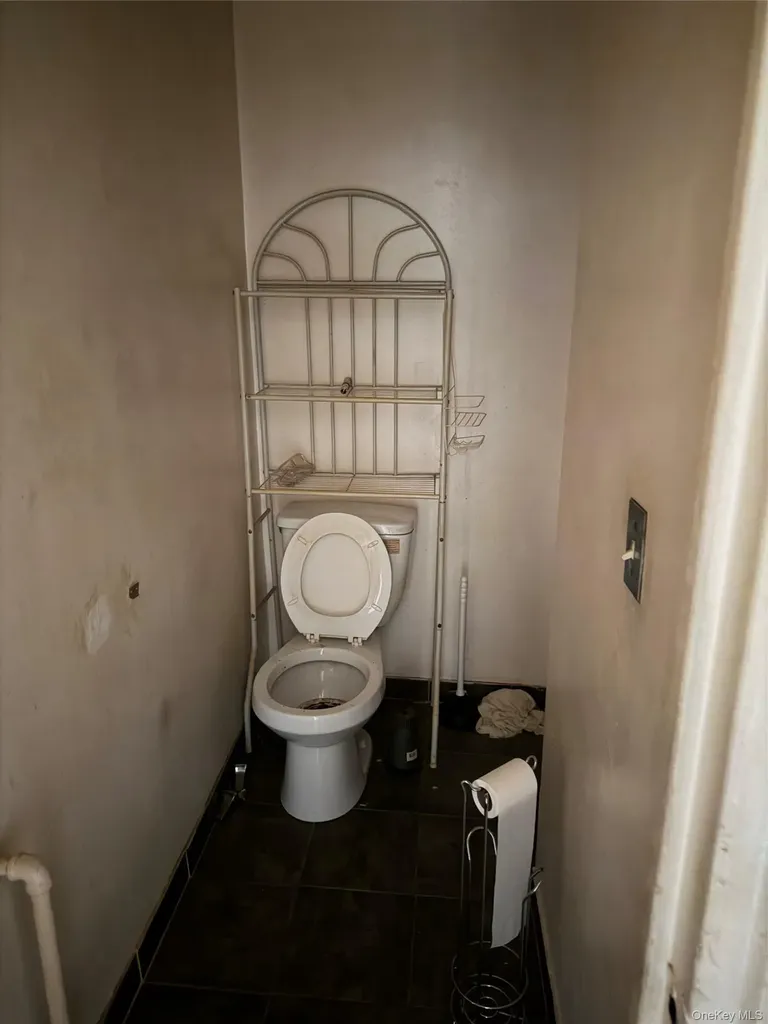 2928 Fenton Avenue Bronx NY 10469