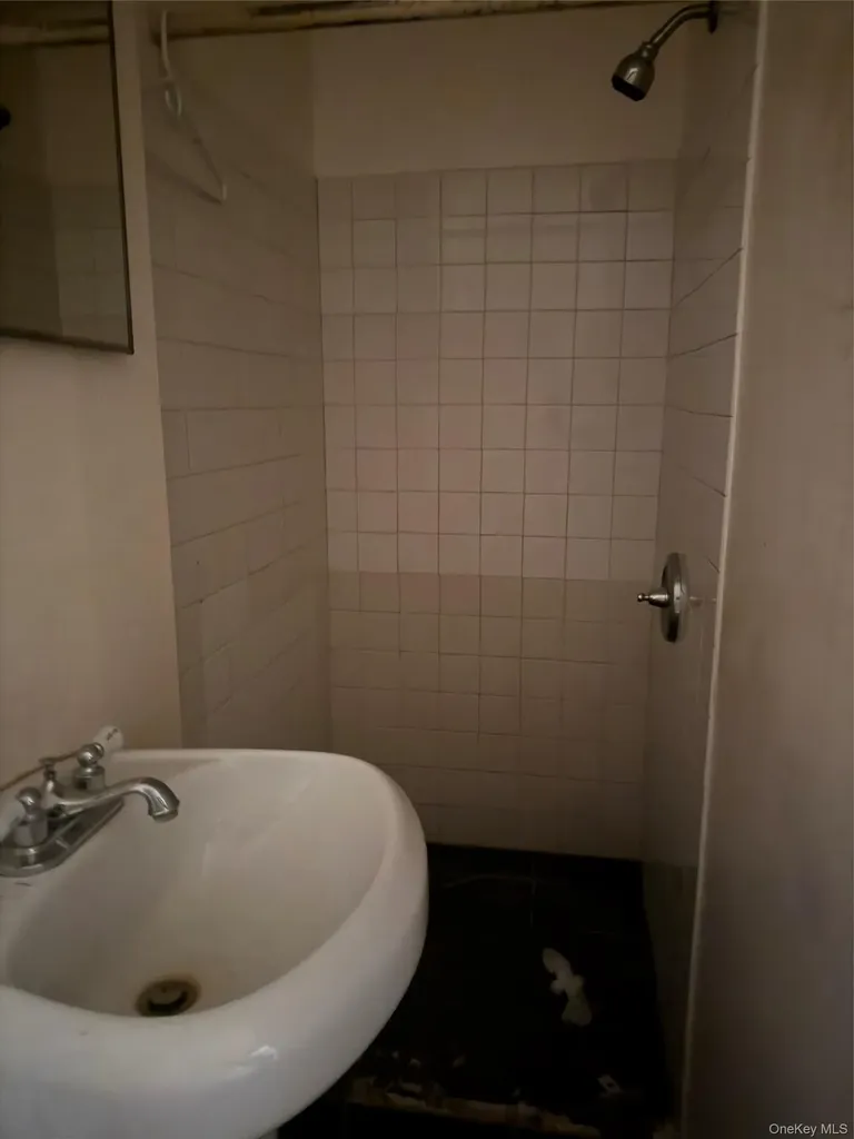 2928 Fenton Avenue Bronx NY 10469