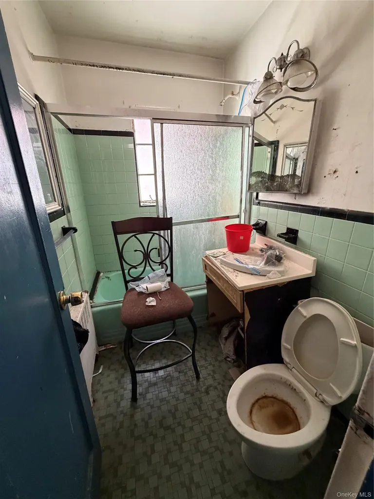2928 Fenton Avenue Bronx NY 10469