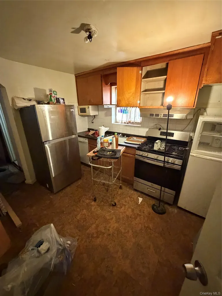 2928 Fenton Avenue Bronx NY 10469