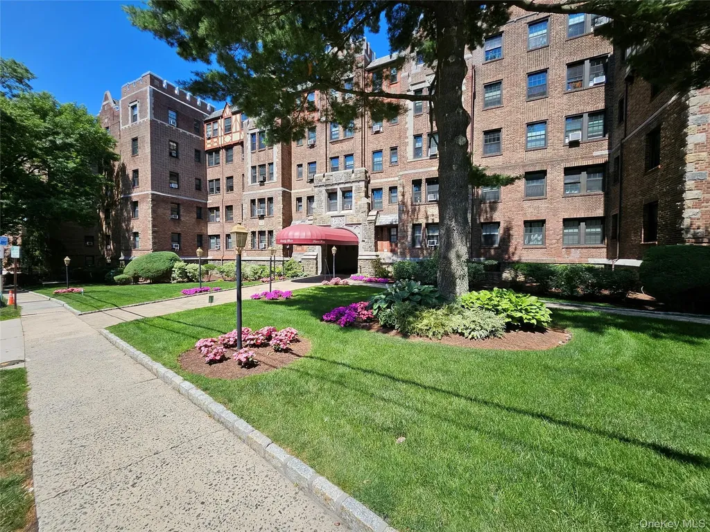 23 Old Mamaroneck Road White Plains NY 10605