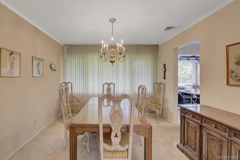 38 Center Drive Syosset NY 11791