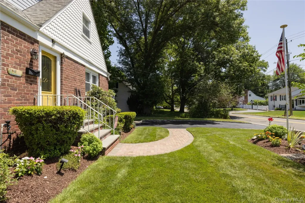 67 Pearce Parkway Pearl River NY 10965