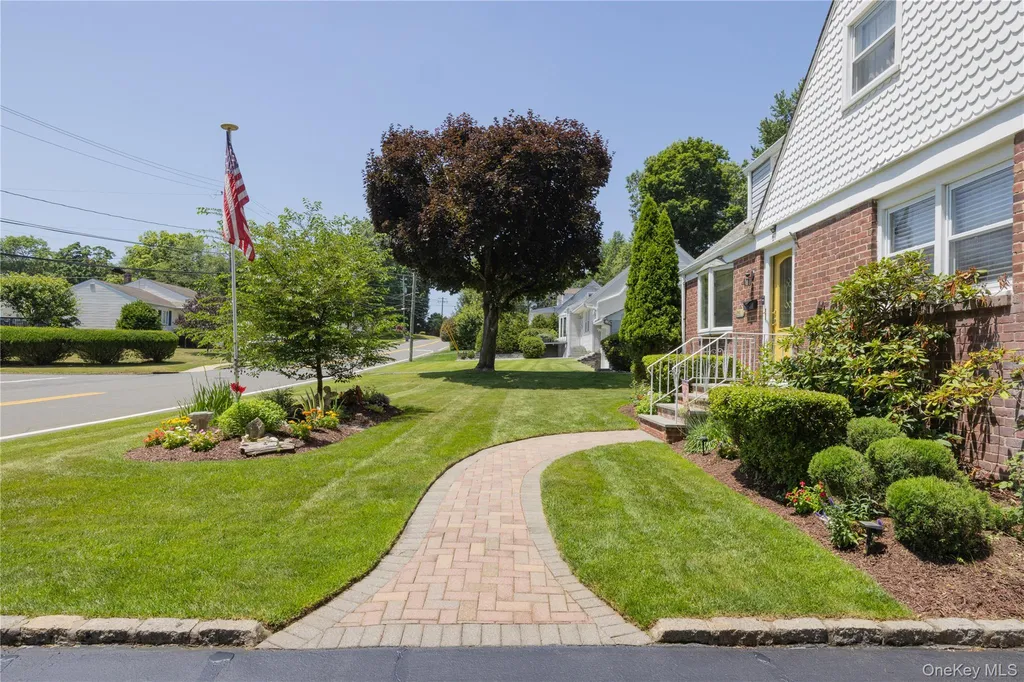 67 Pearce Parkway Pearl River NY 10965