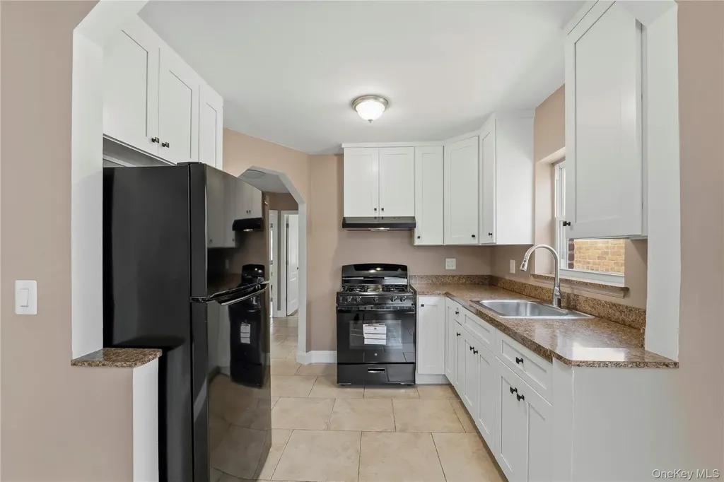 817 Quincy Avenue Bronx NY 10465