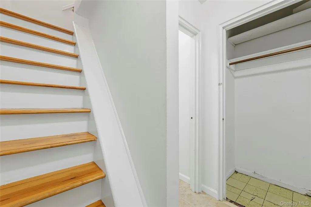 817 Quincy Avenue Bronx NY 10465
